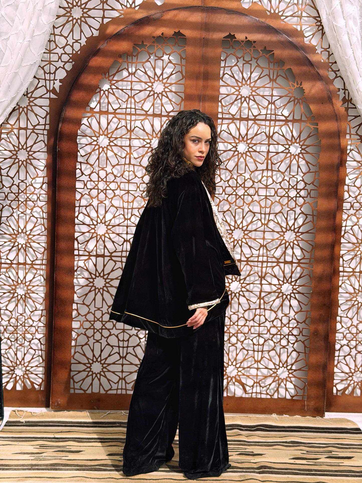 Jamila set