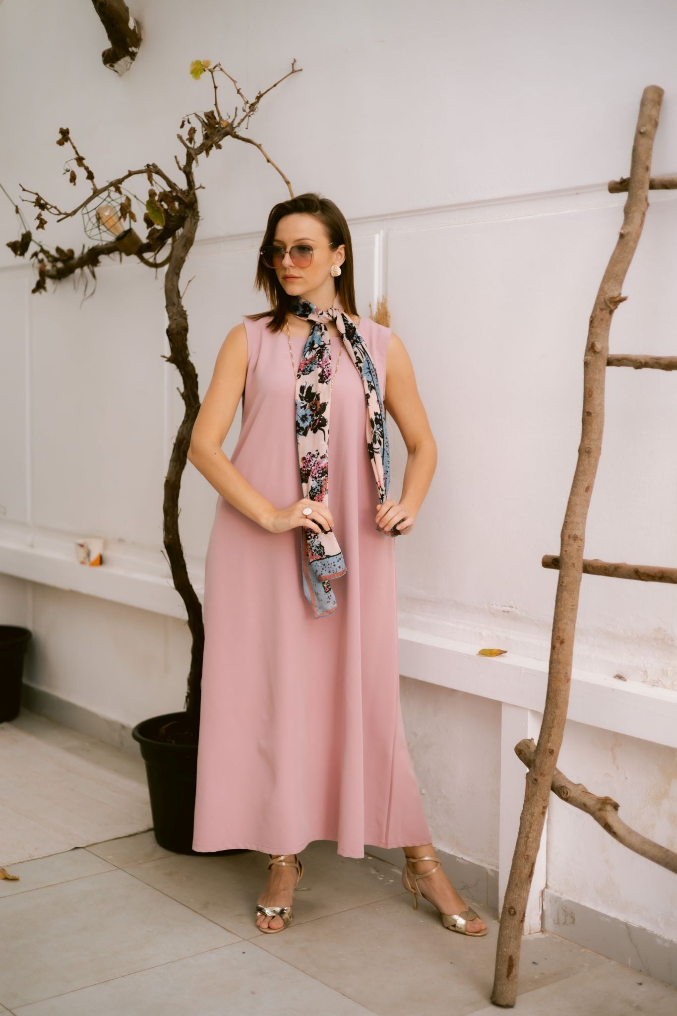 nude sleevless dress