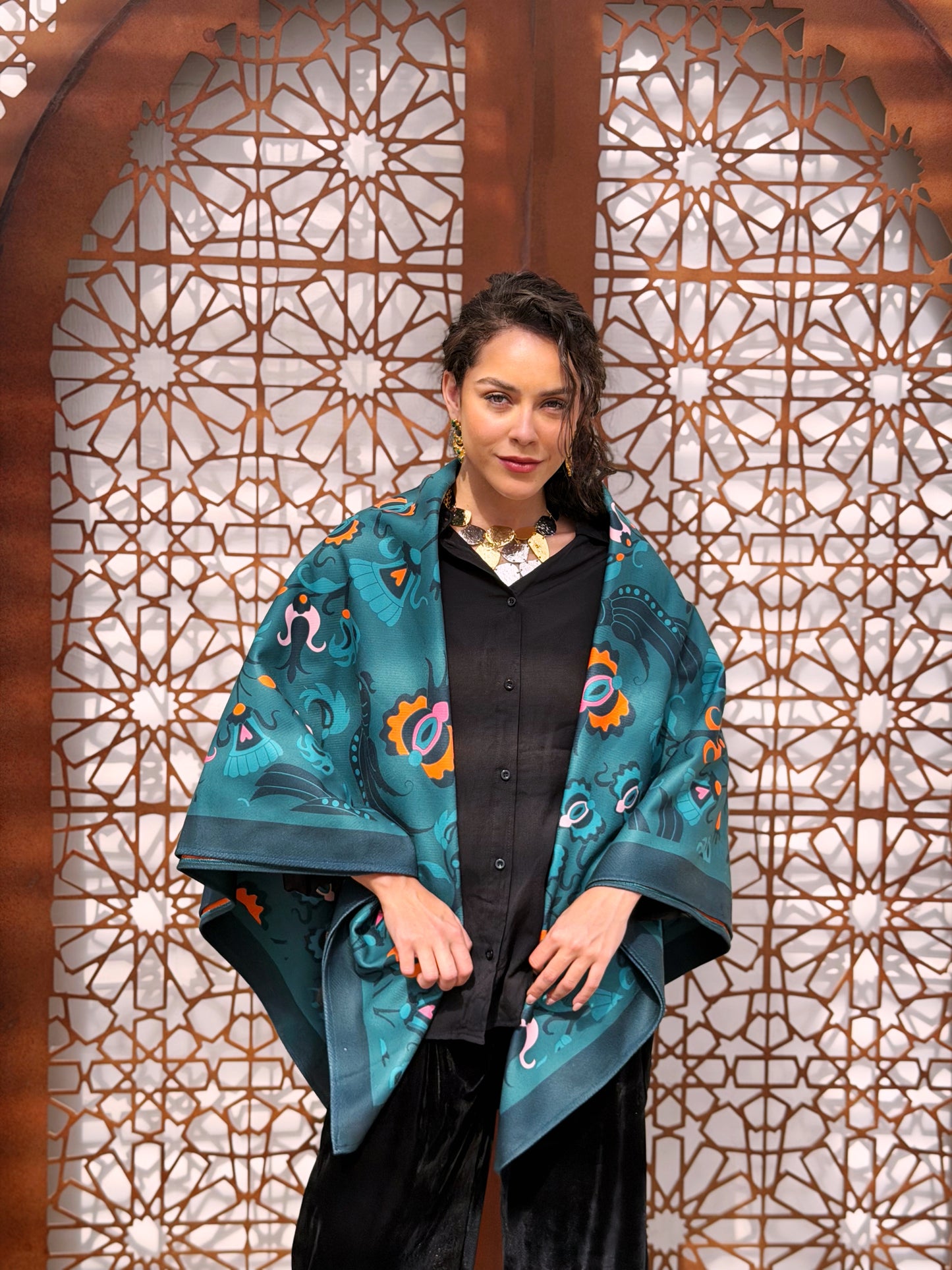 Parrot square shawl